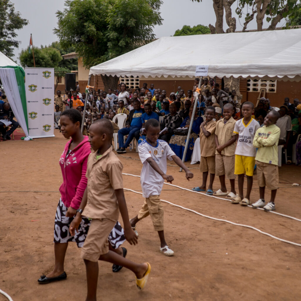 Ribbon-cutting event at the Koko primary school: road safety behavior demonstration